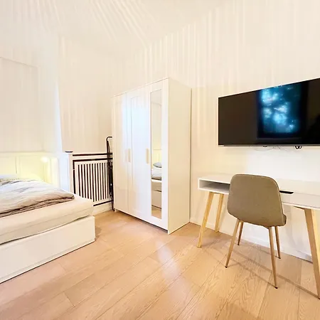 Lumen Nahe Koeln & Phantasialand Appartement *